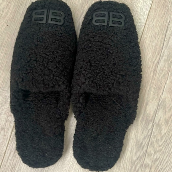 Balenciaga shearling mules - Picture 5 of 6